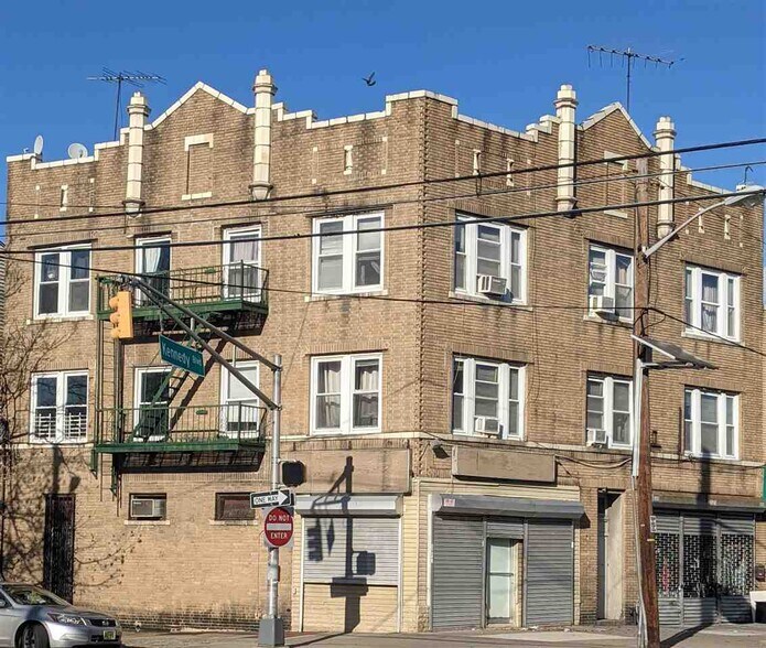 2321 John F Kennedy Blvd, Jersey City, NJ 07304