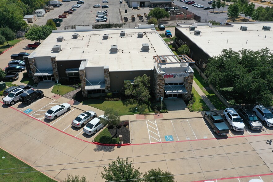 521 S Loop 288, Denton, TX for lease - Building Photo - Image 1 of 6