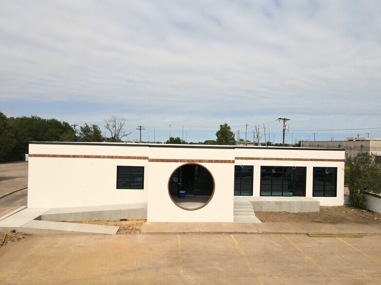 3310 Palmer Hwy, Texas City, TX for lease - Building Photo - Image 2 of 5