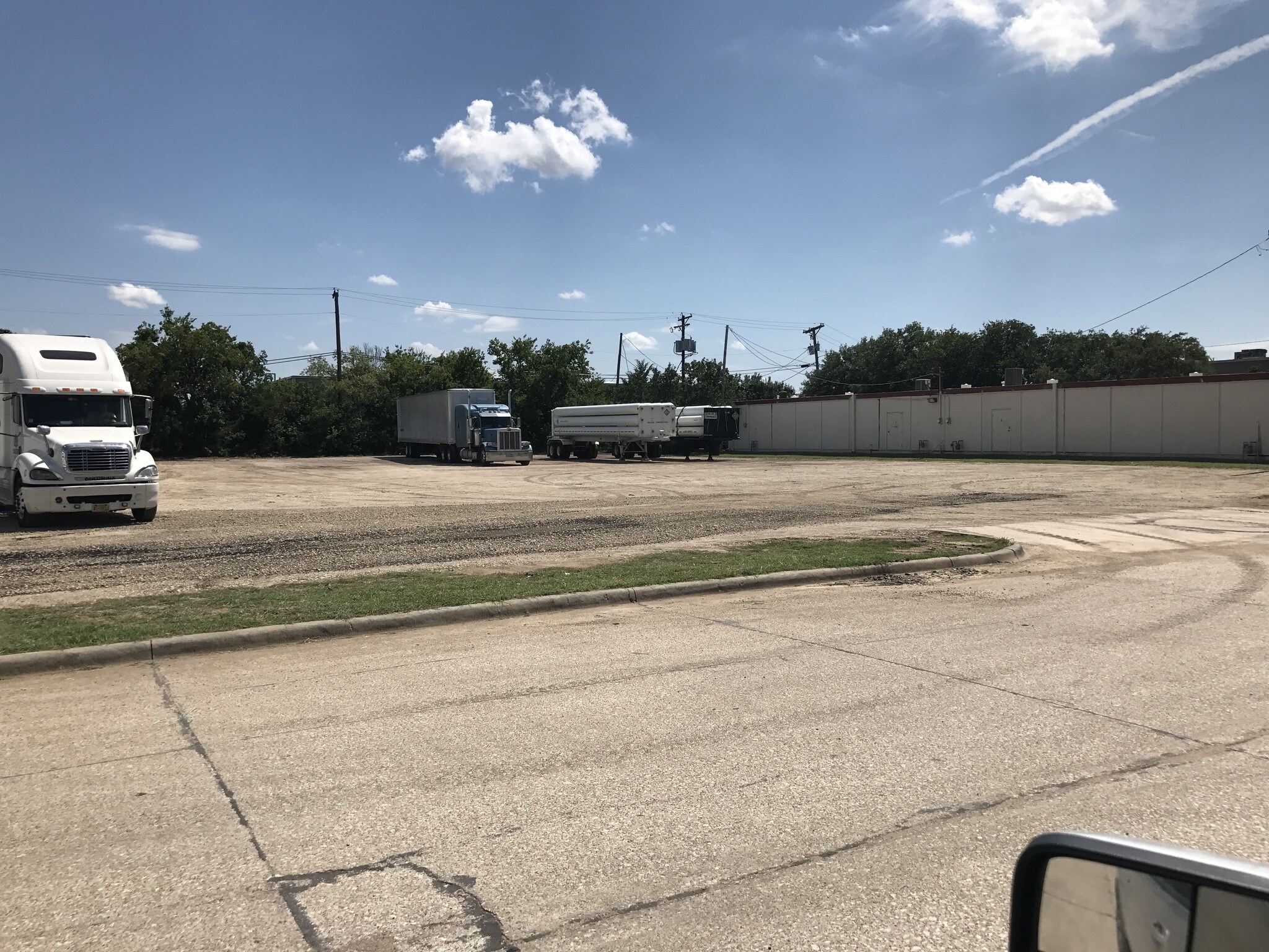 906 Avenue M, Grand Prairie, TX for sale Primary Photo- Image 1 of 1