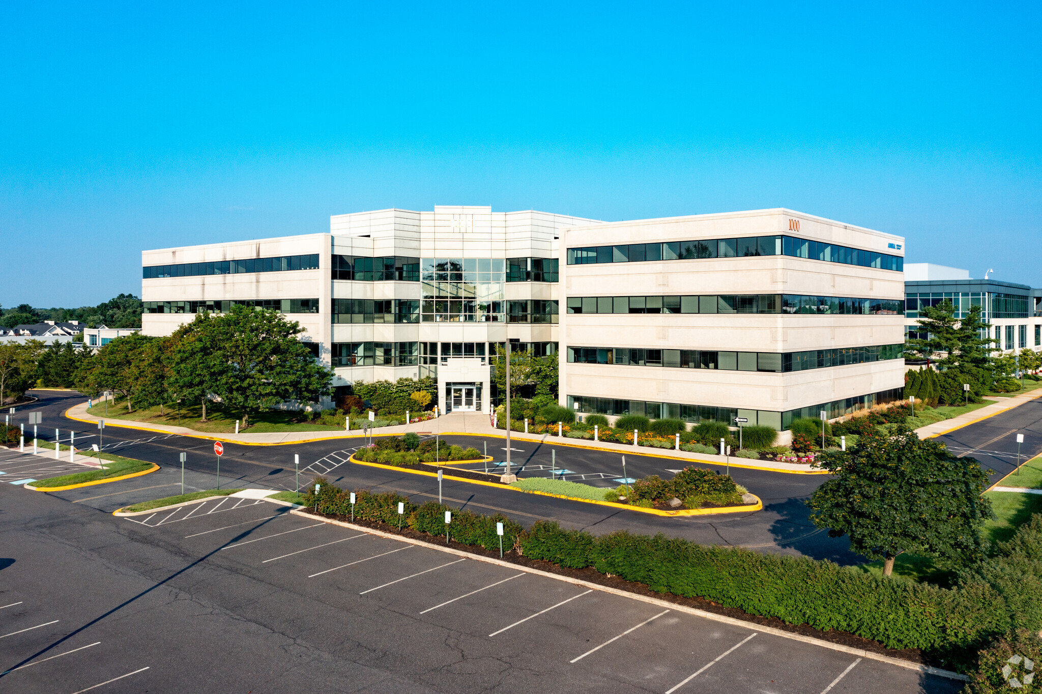 1000 Howard Blvd, Mount Laurel, NJ for sale Primary Photo- Image 1 of 18