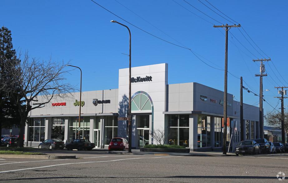 2700 Shattuck Ave, Berkeley, CA for lease - Primary Photo - Image 1 of 8