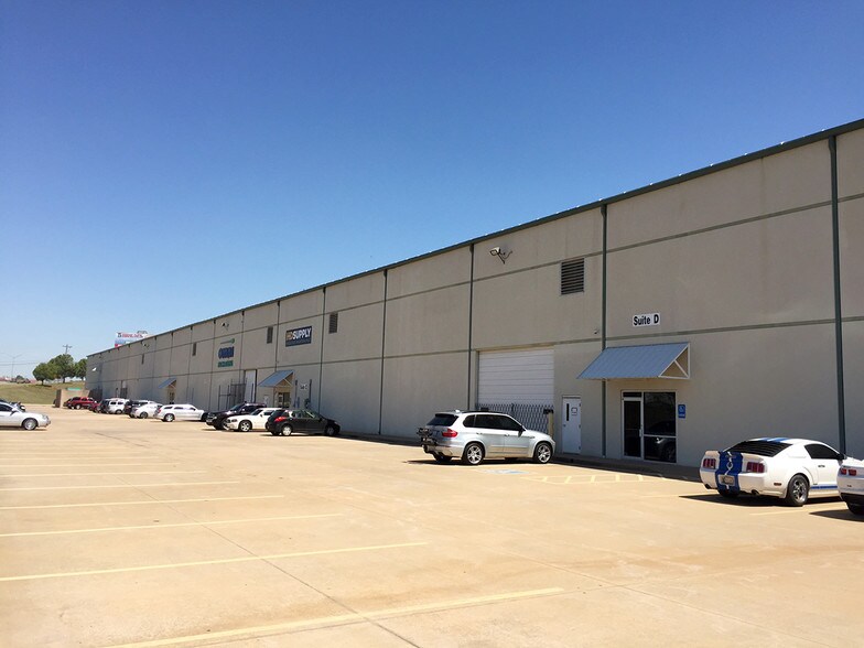 11301 Partnership Dr, Oklahoma City, OK for lease - Building Photo - Image 3 of 5