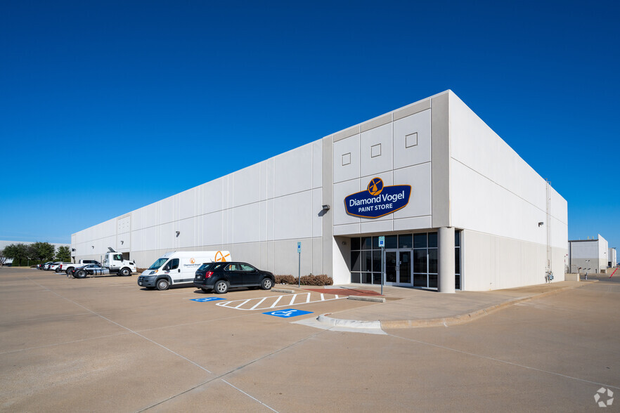 500 Railhead Rd, Fort Worth, TX for lease - Building Photo - Image 1 of 1