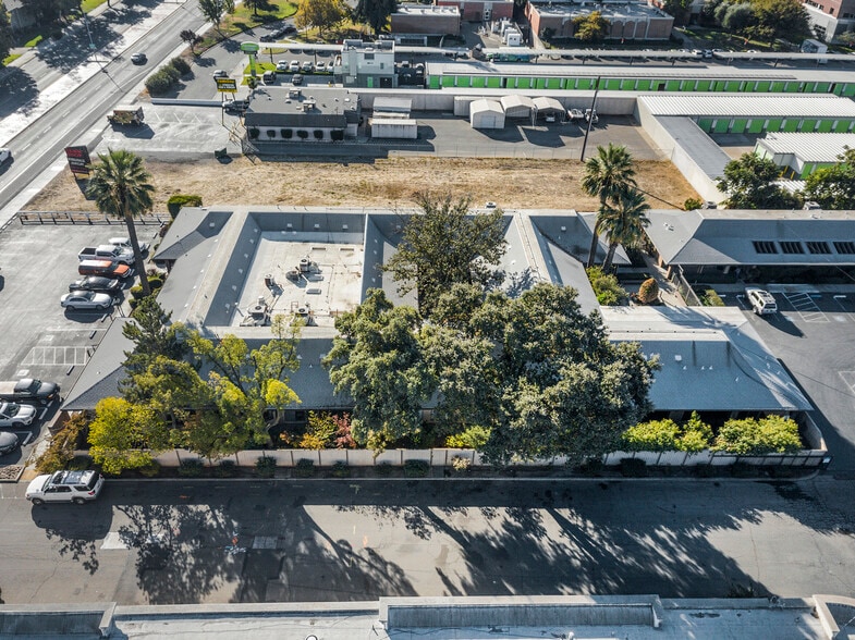 4255 Pacific Ave, Stockton, CA for lease - Building Photo - Image 2 of 3