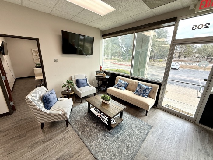 715 Discovery Blvd, Cedar Park, TX for lease Interior Photo- Image 1 of 7