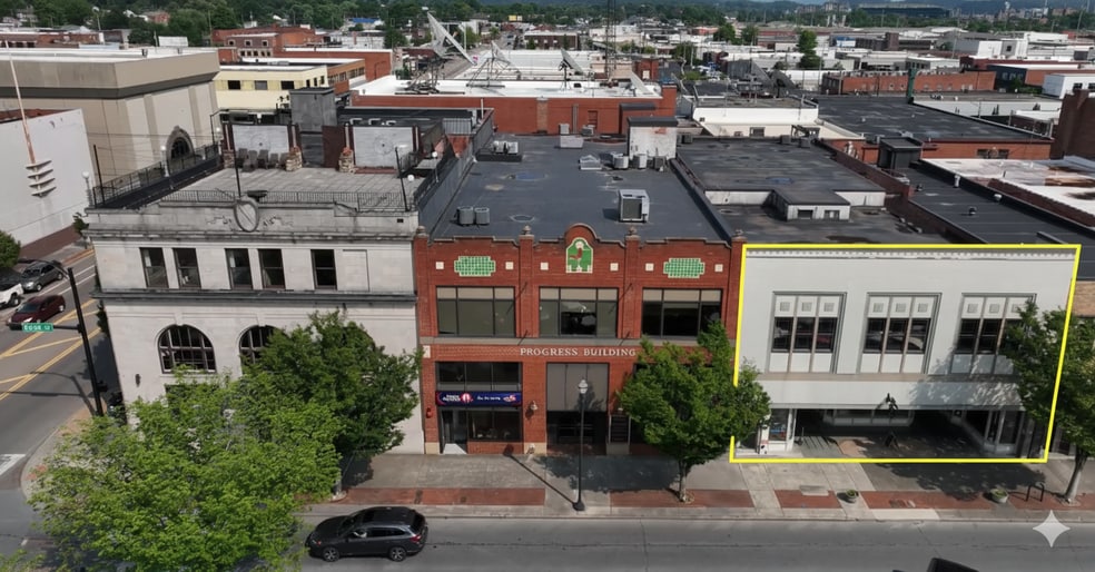 237-245 Broad St, Kingsport, TN for sale - Building Photo - Image 2 of 6