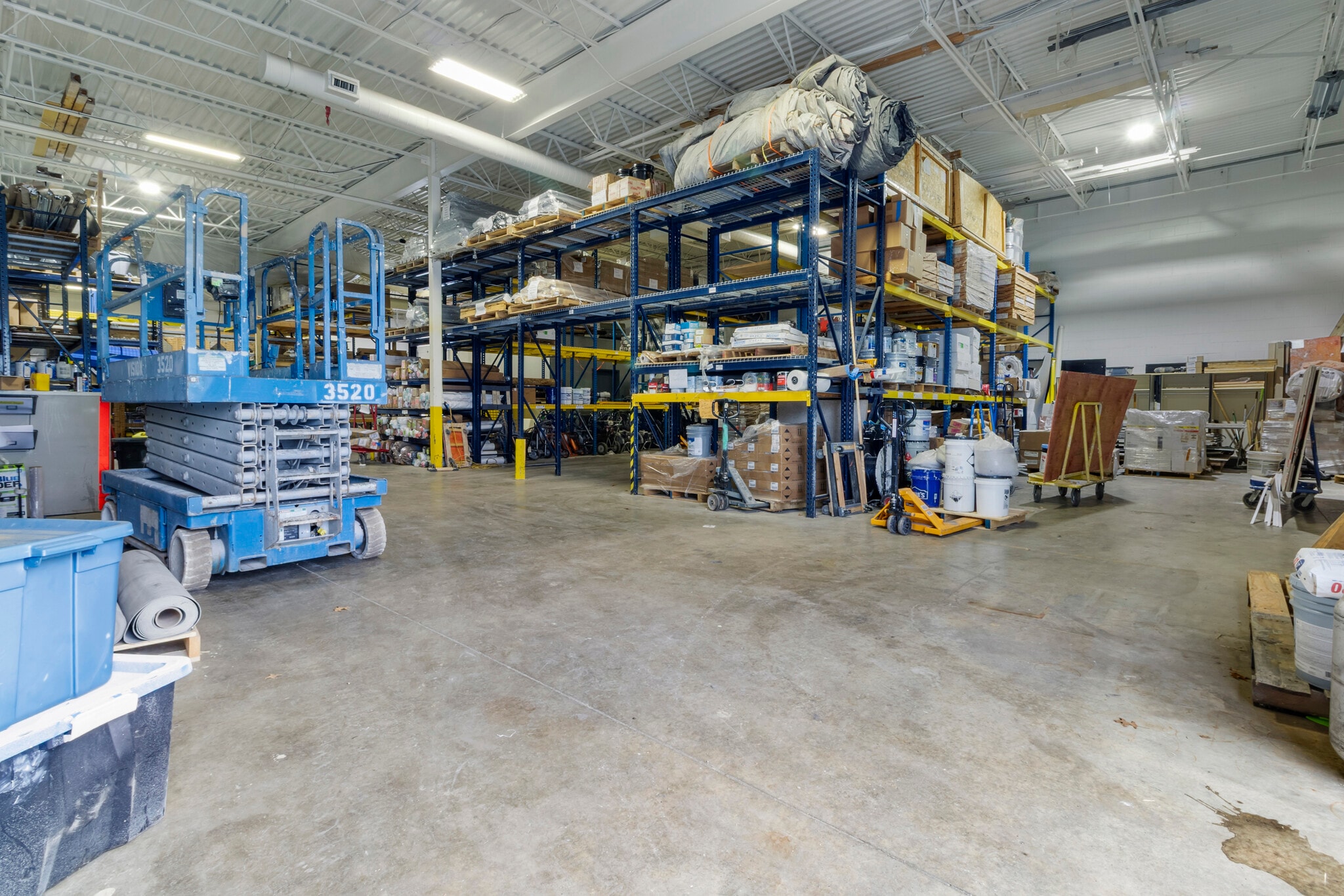 8035 Craig St, Indianapolis, IN for lease Interior Photo- Image 1 of 8