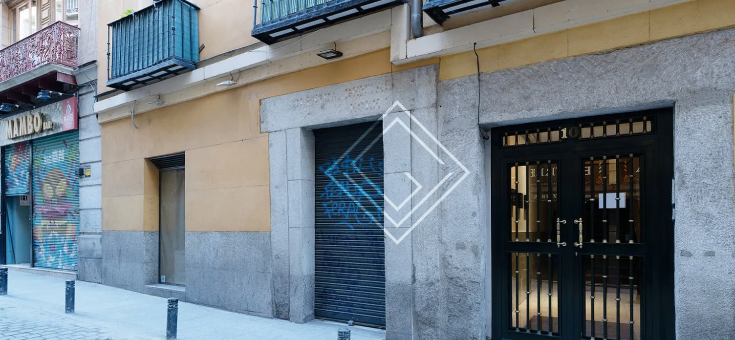 Madrid, MAD 28012 - - - Interior Photo - Image 1 of 7