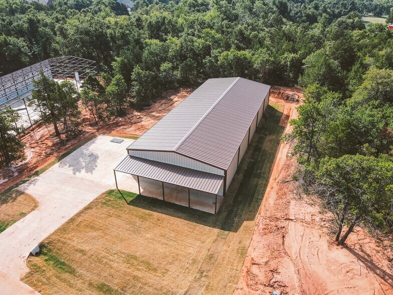 325 Koloa, Edmond, OK for sale - Primary Photo - Image 1 of 1