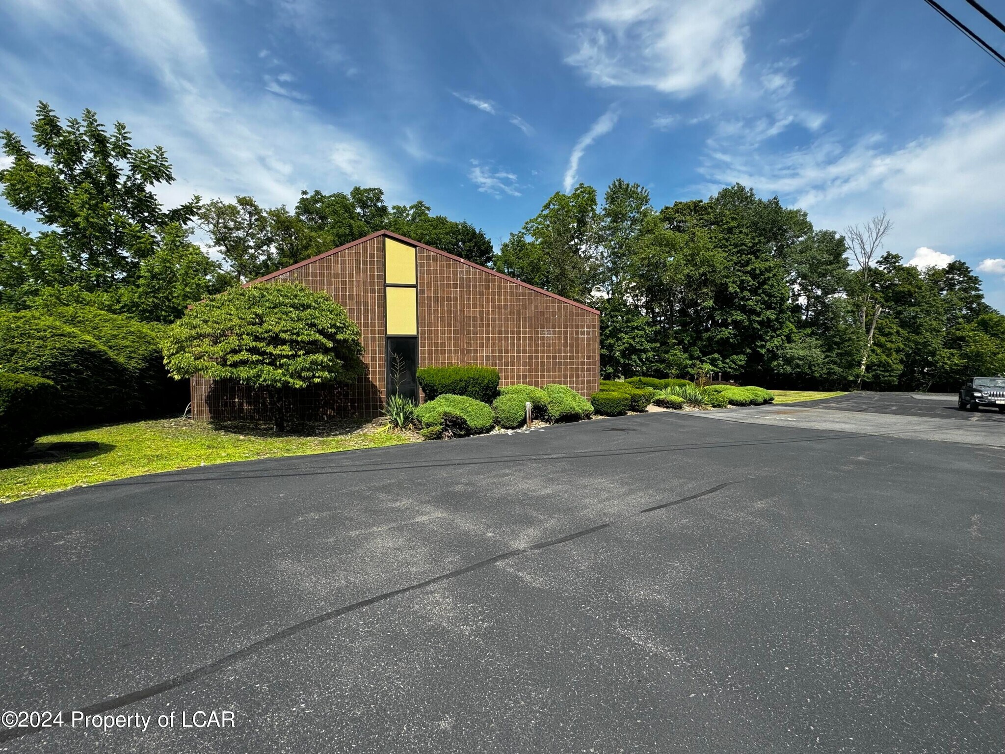 575 Memorial Hwy, Dallas, PA for sale Building Photo- Image 1 of 1