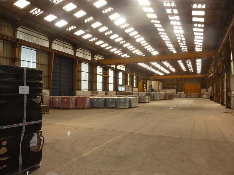 Industrial in Arles for sale - Building Photo - Image 1 of 5