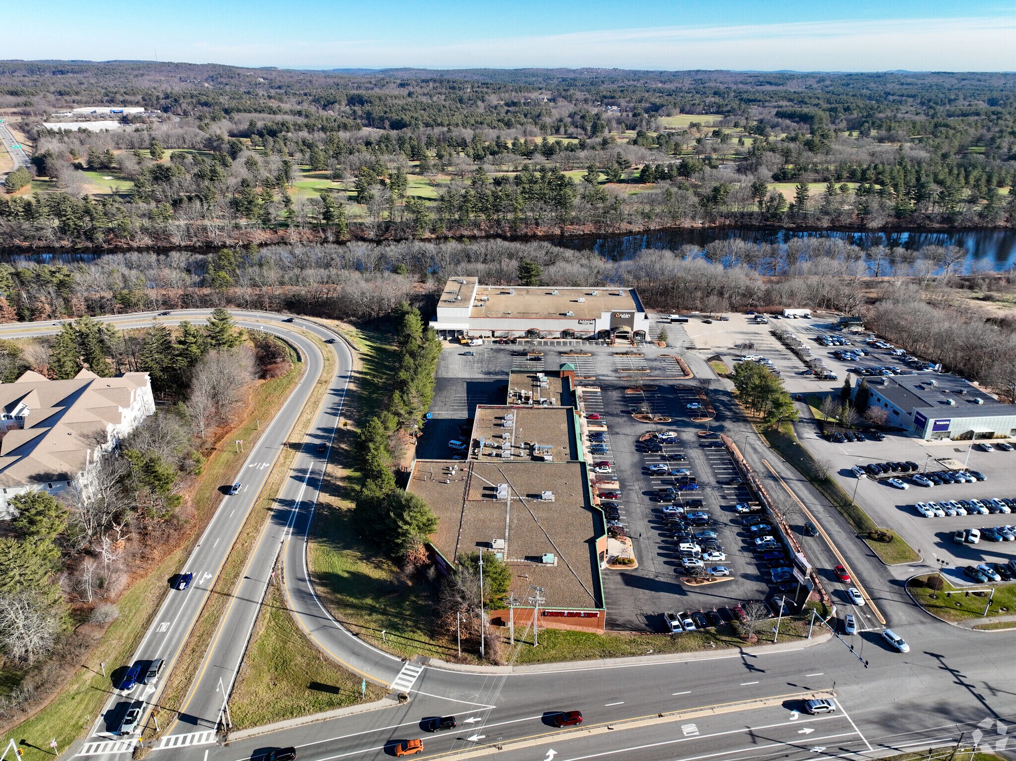 166174 Daniel ster Hwy, Nashua, NH 03060 166 DWH