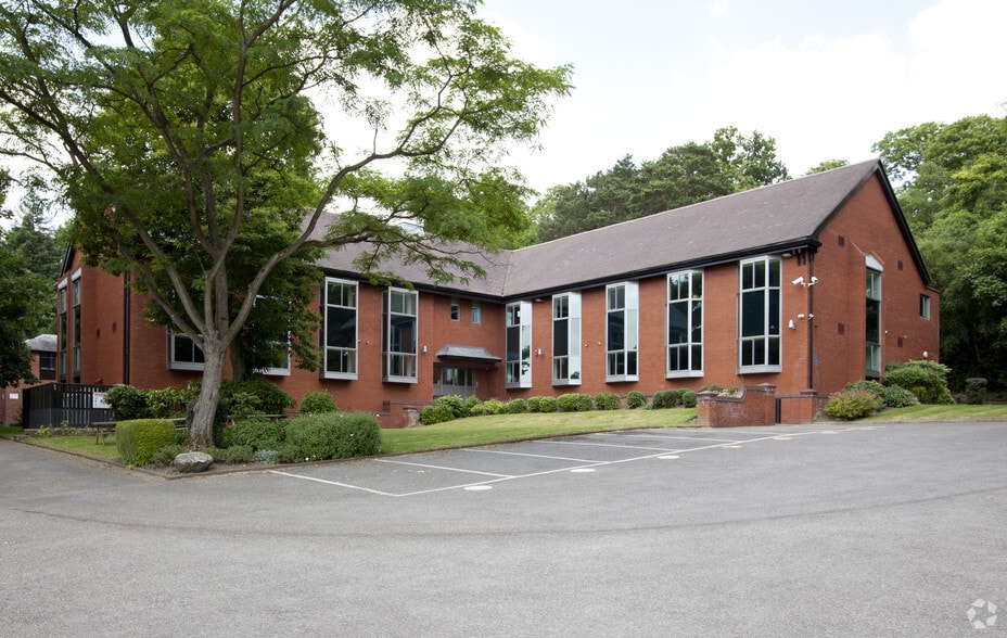 Kings Ride, Ascot for sale - Primary Photo - Image 1 of 1