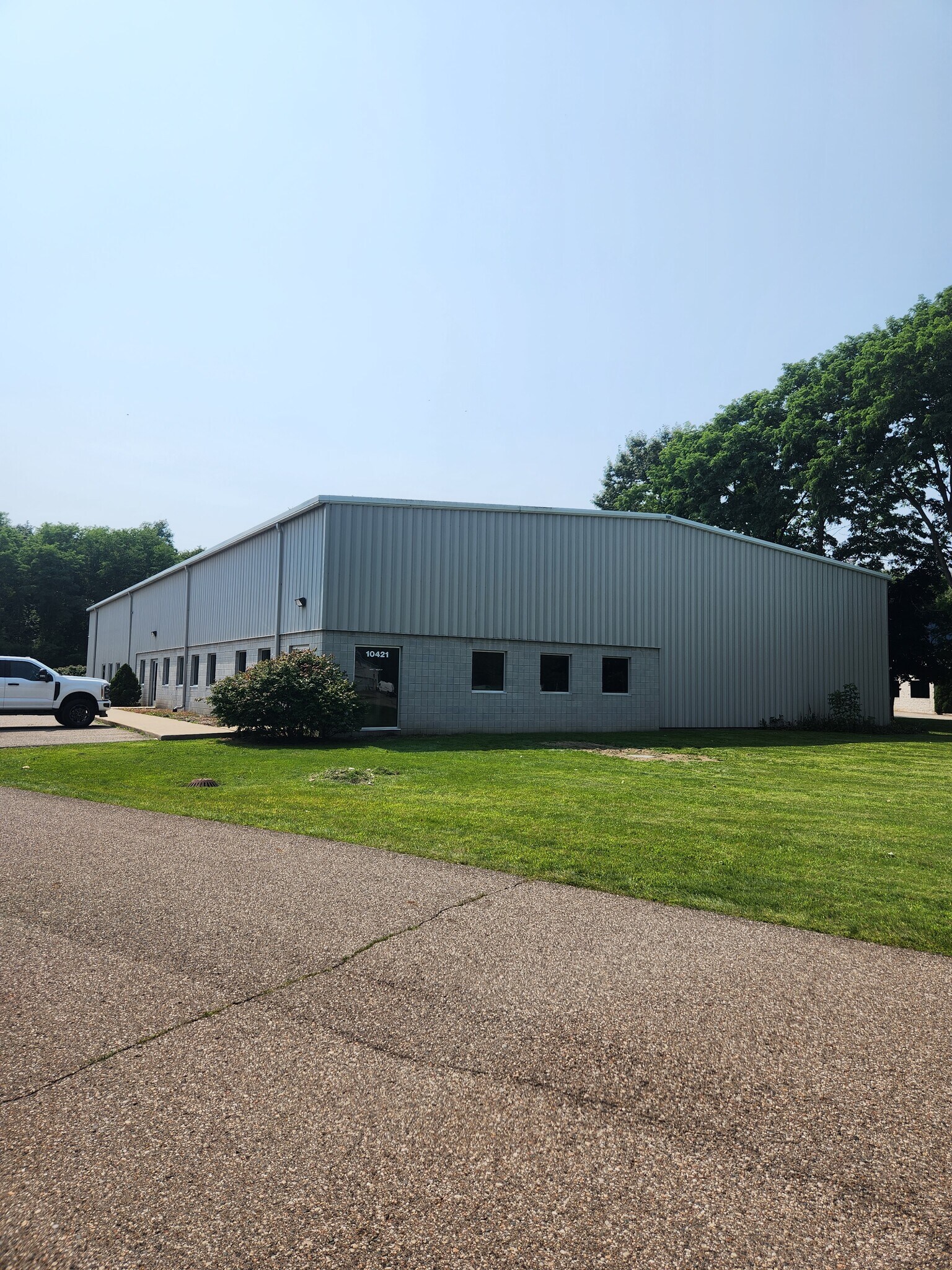 10421 Enterprise Dr, Davisburg, MI for sale Building Photo- Image 1 of 1