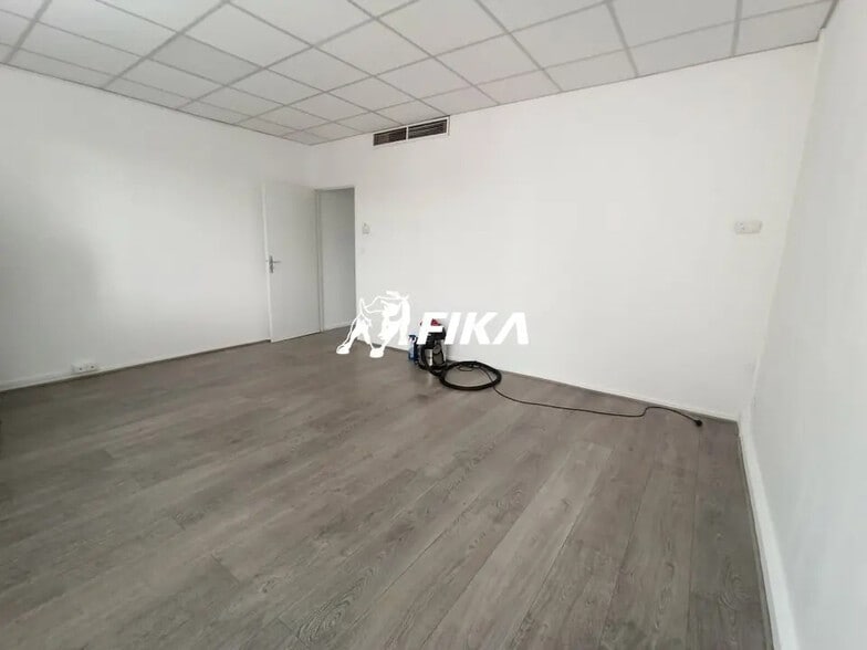 Office in Toulouse for lease - Interior Photo - Image 3 of 8