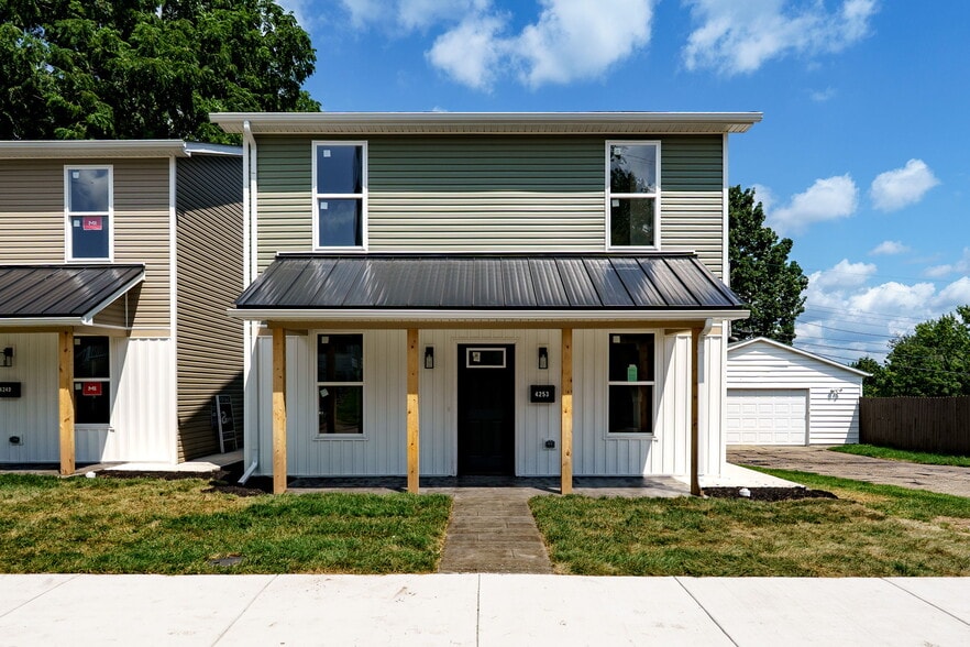 Pleasant View portfolio of 2 properties for sale on LoopNet.com - Building Photo - Image 3 of 53