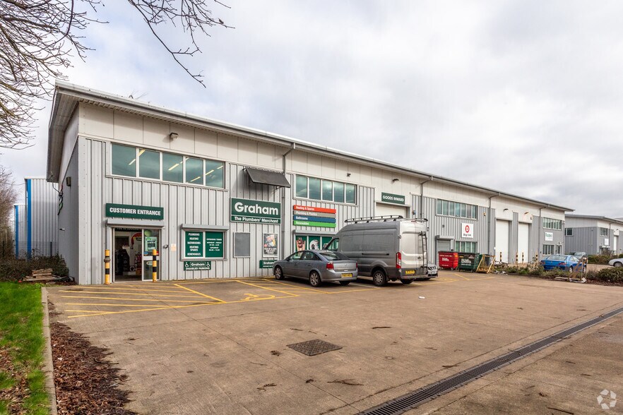 Spitfire Clos, Coventry for sale - Primary Photo - Image 1 of 1