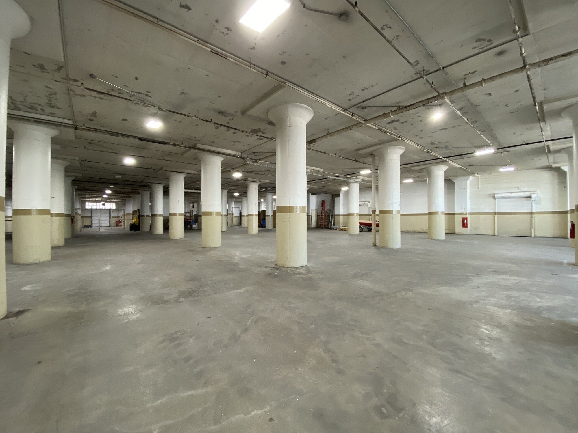 2243 S Throop St, Chicago, IL for lease Interior Photo- Image 1 of 7