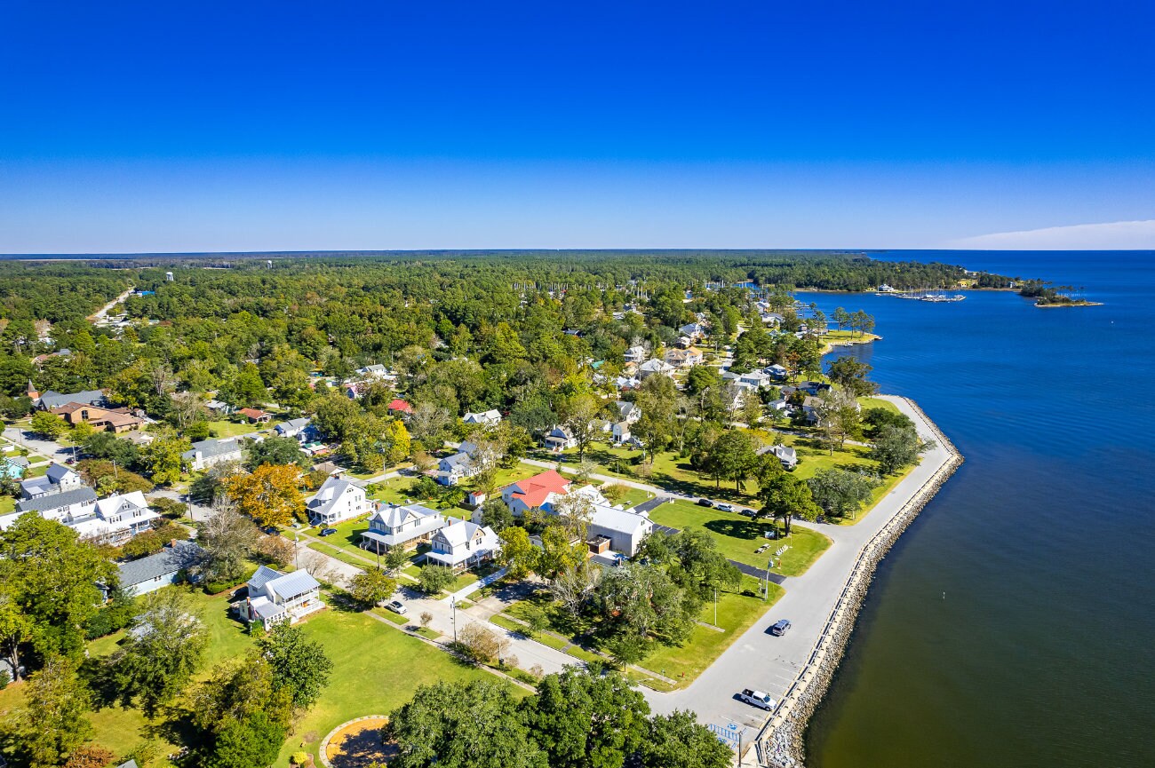 201 Mildred St, Oriental, NC 28571 River Neuse Suites boutique hotel