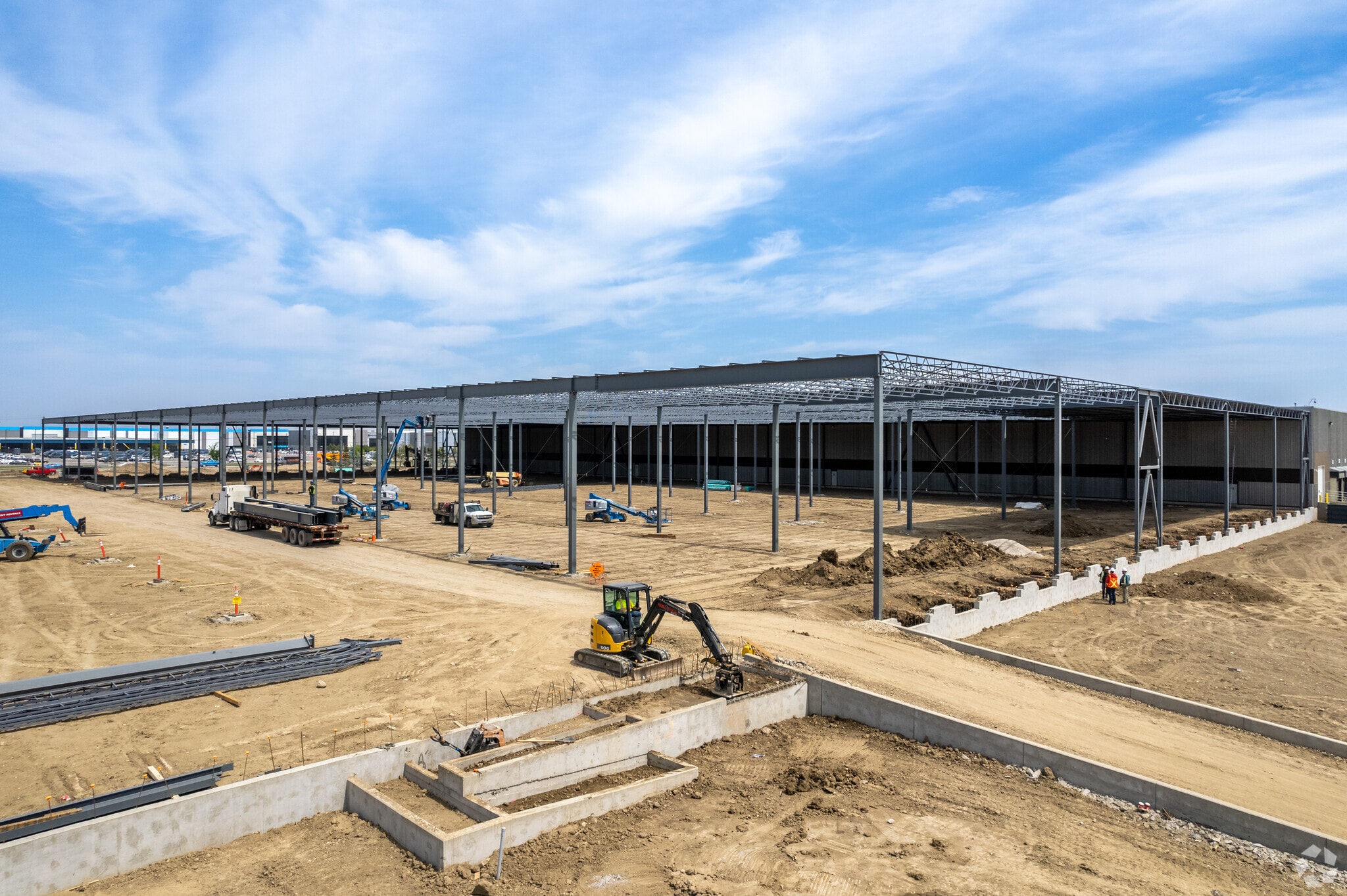 5785 72 Av SE, Calgary, AB for sale Building Photo- Image 1 of 1