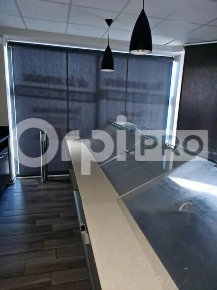 Retail in Châlons-en-Champagne for sale - Interior Photo - Image 1 of 5