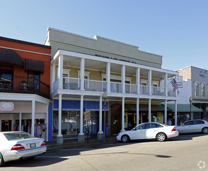 120A Courthouse Sq, Oxford, MS for sale - Primary Photo - Image 1 of 1