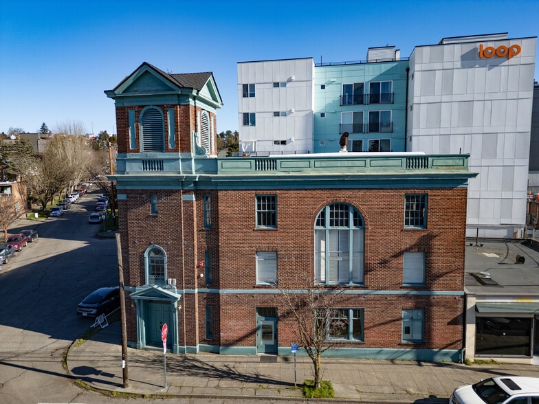 7220 Woodlawn Ave, Seattle, WA for sale - Building Photo - Image 2 of 11