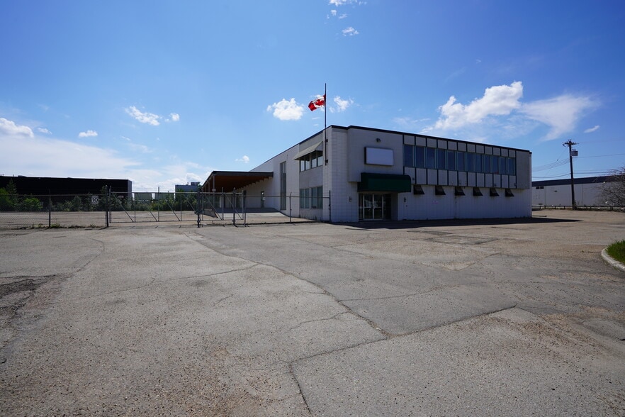14635 121A Av NW, Edmonton, AB for lease - Building Photo - Image 1 of 4