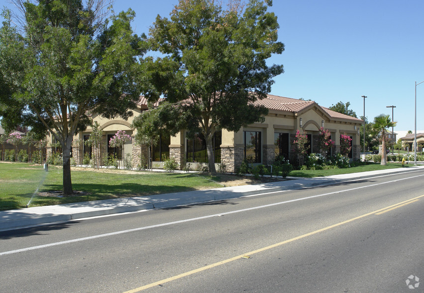 3275 E Robertson Blvd, Chowchilla, CA for lease - Building Photo - Image 3 of 9