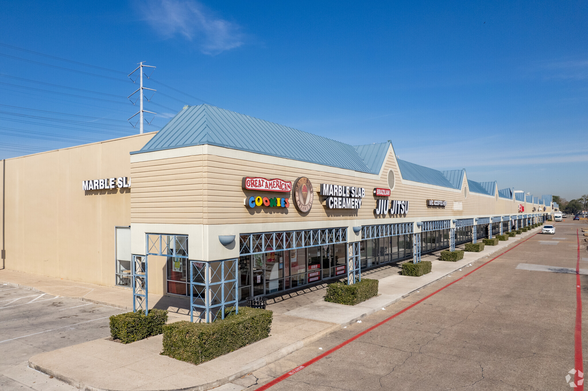 Retail in Houston, TX for sale Primary Photo- Image 1 of 1