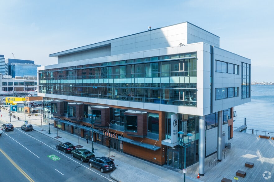 250 Northern Ave, Boston, MA for lease - Primary Photo - Image 1 of 5
