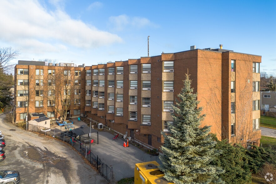 2179 Elmira Dr, Ottawa, ON for sale - Building Photo - Image 3 of 3