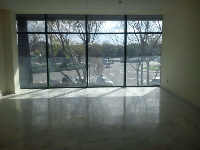 Ronda Urbana Este, 18, SEVILLA, Sevilla for lease - Building Photo - Image 1 of 8