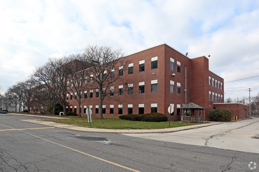 10 Industrial Hwy, Lester, PA 19029 G Bldg