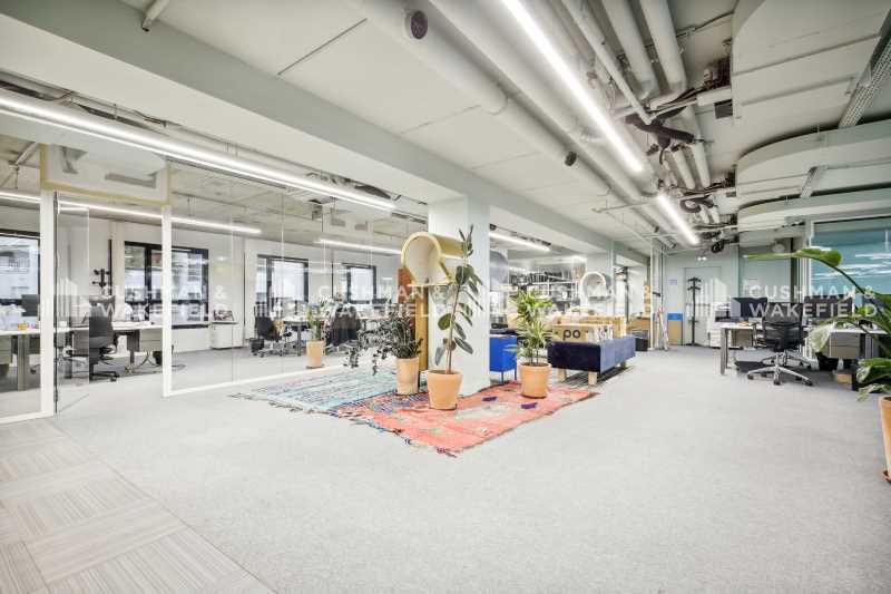 Office in Levallois-Perret for lease - Interior Photo - Image 3 of 13