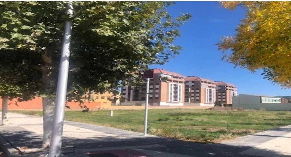 Land in León for sale - Building Photo - Image 1 of 3