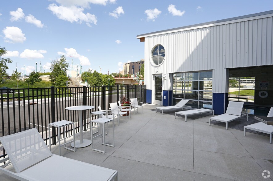 84 Wabasha St S, Saint Paul, MN for lease - Building Photo - Image 2 of 19