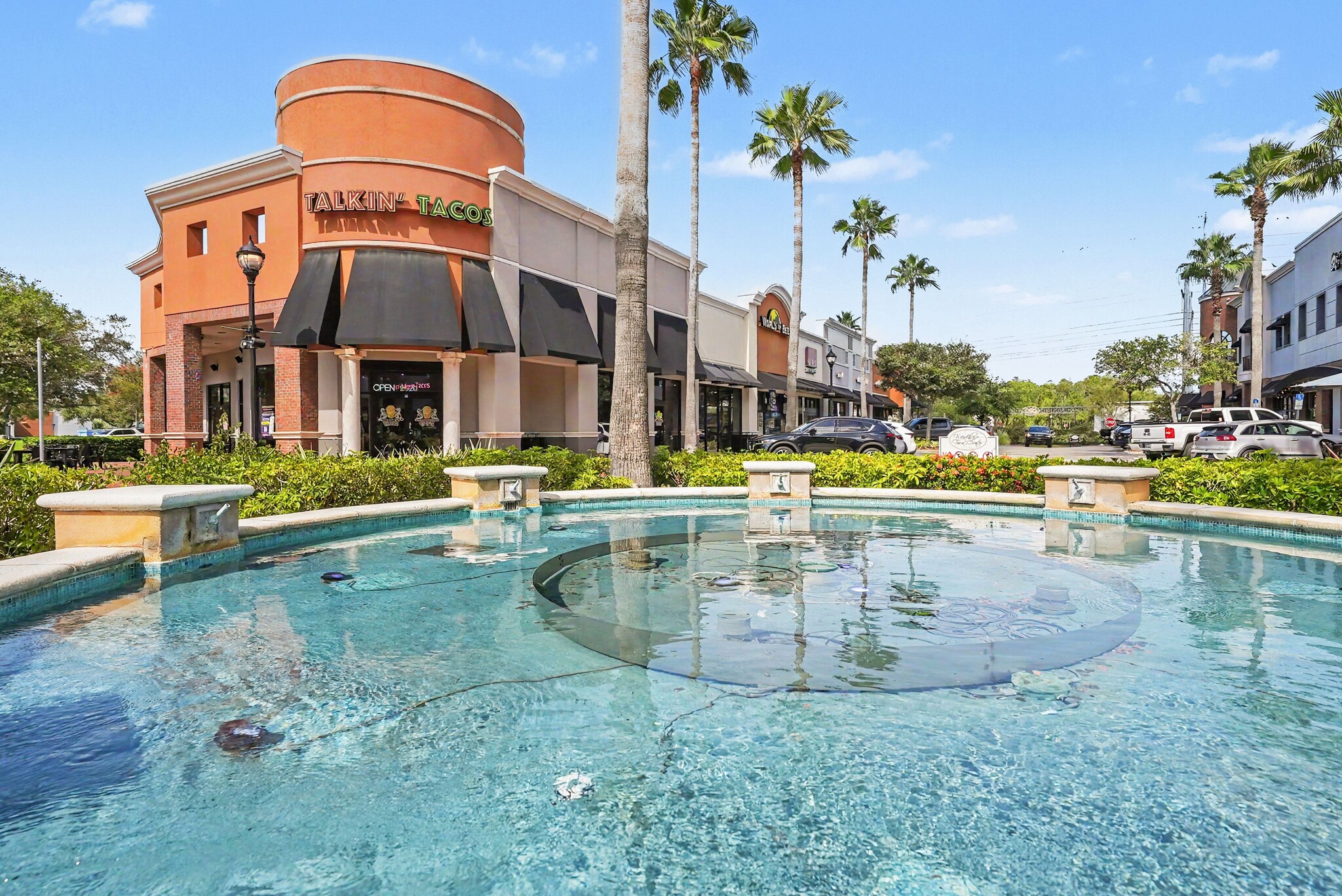 9520-9532 W Linebaugh Ave, Tampa, FL for lease Building Photo- Image 1 of 15