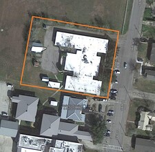 201 Swift St, Refugio, TX - aerial  map view