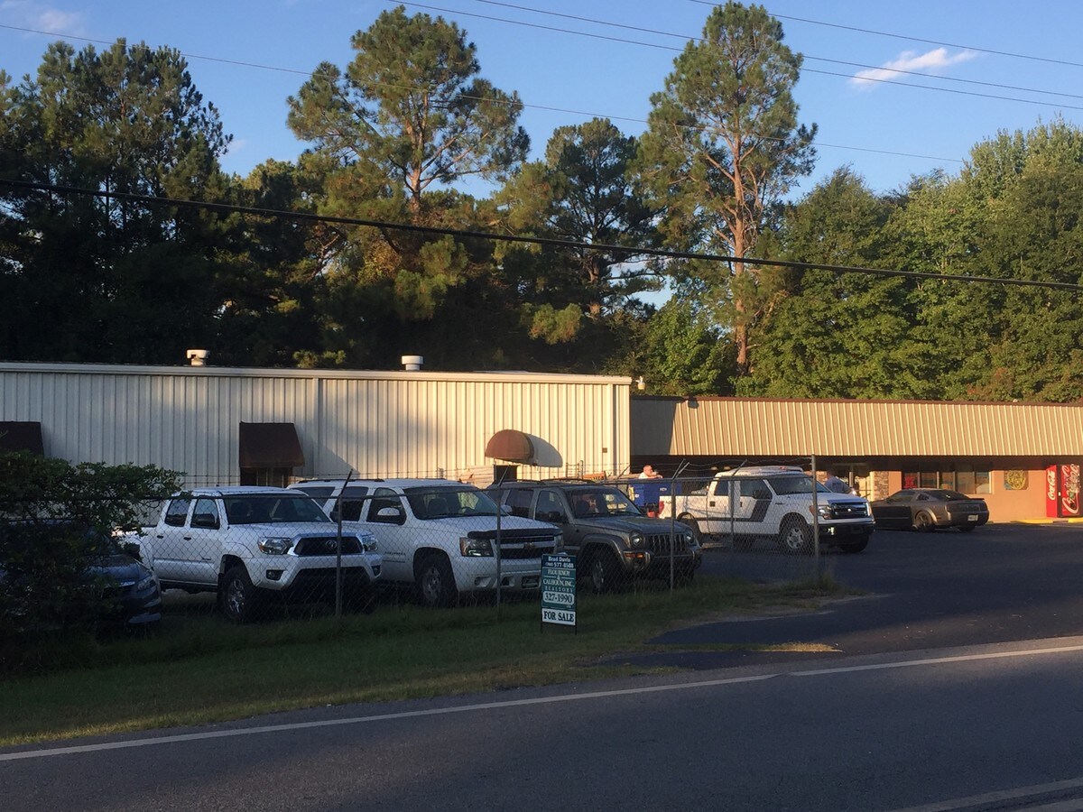 615 W Bonacre Rd, Cataula, GA 31804