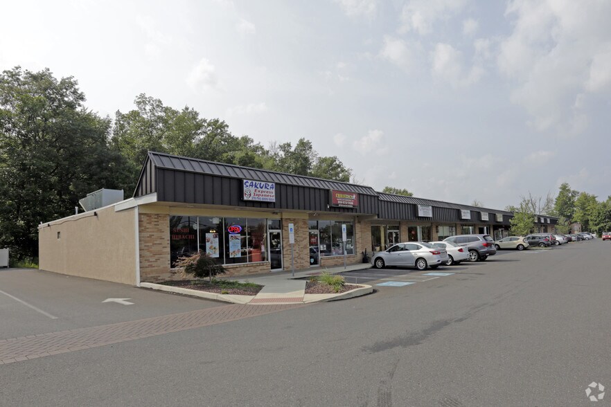 57625790 Easton Rd, Plumsteadville, PA 18949