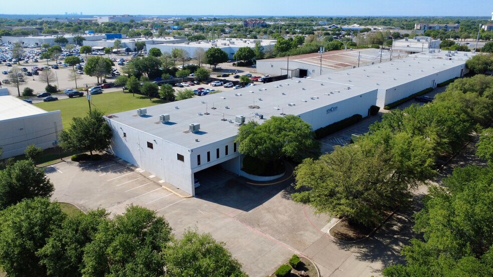 4408 Barnett Blvd, Arlington, TX for lease - Building Photo - Image 1 of 6