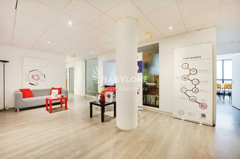 92 Rue Edouard Vaillant, Levallois-Perret for sale - Interior Photo - Image 3 of 12