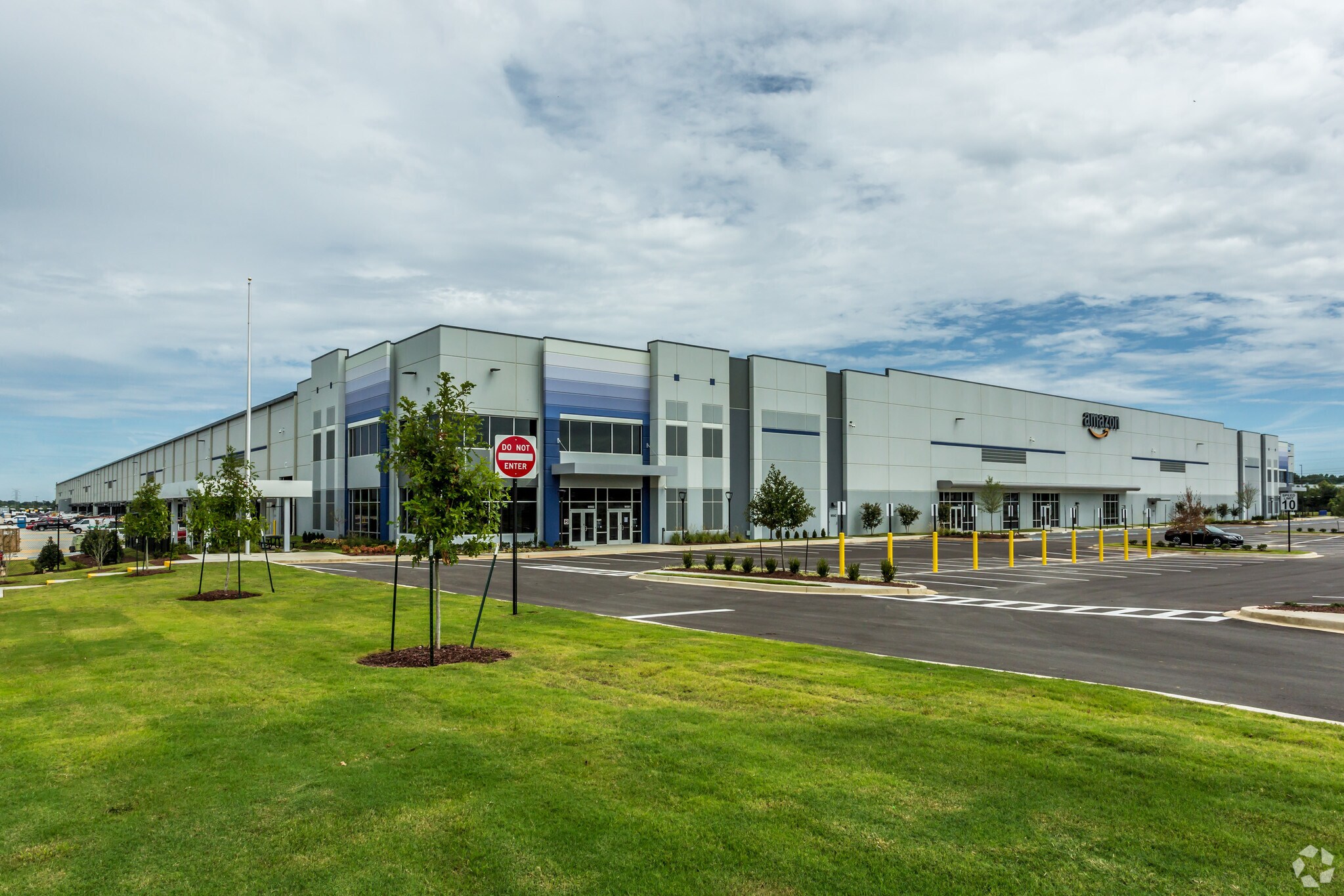 3292 E Holmes Rd, Memphis, TN for sale Primary Photo- Image 1 of 1