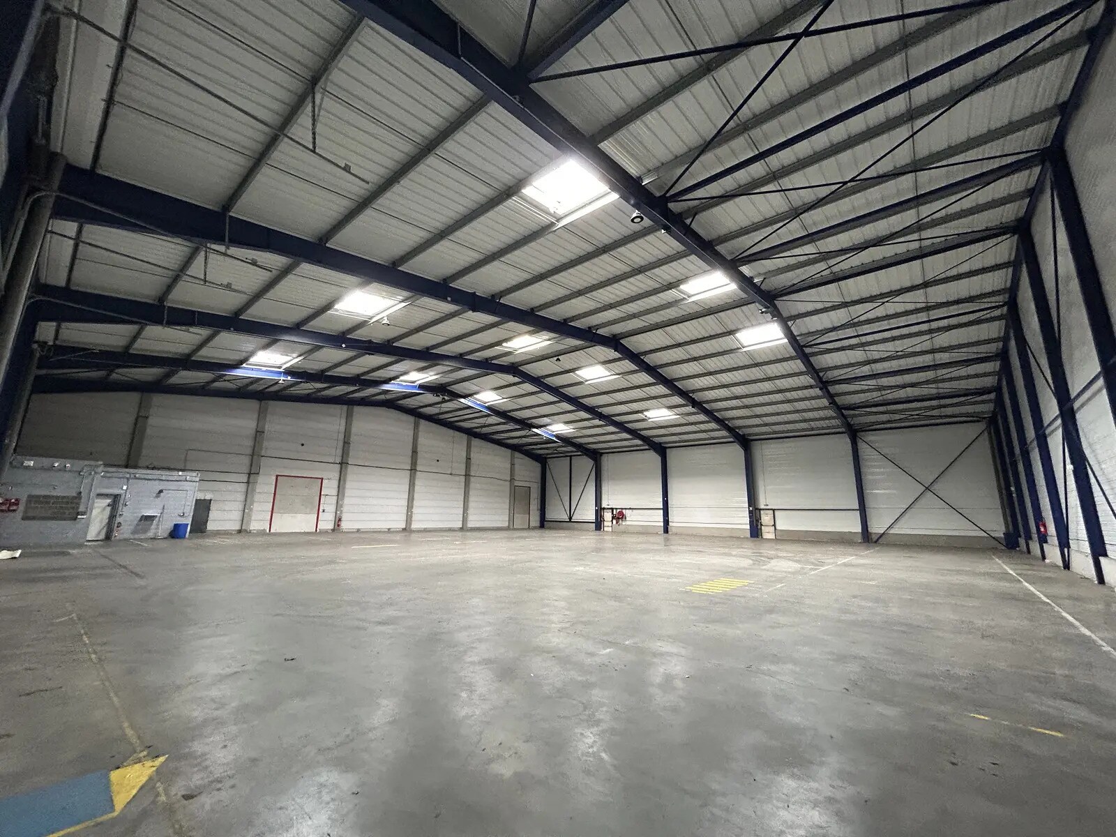 Industrial in Feuchy for sale Building Photo- Image 1 of 5