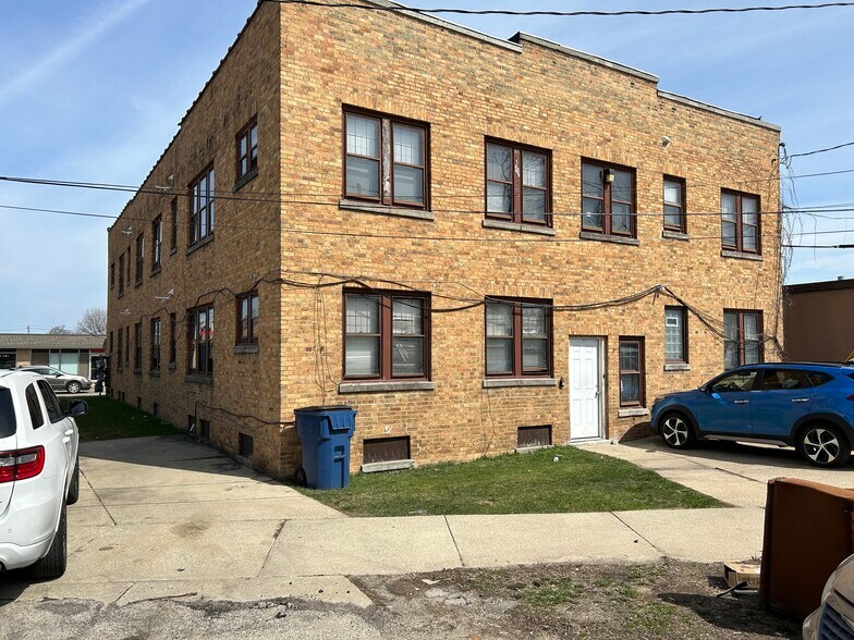 5823 W Appleton Ave, Milwaukee, WI 53210 Multifamily for Sale