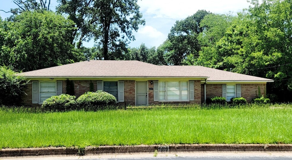 20 SFR Investment Portfolio - Tyler, TX portfolio of 20 properties for sale on LoopNet.com - Building Photo - Image 2 of 22