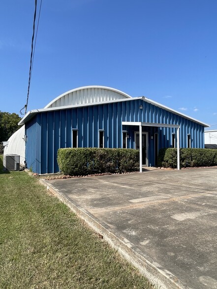 4803 Hazel Jones Rd, Bossier City, LA for lease - Building Photo - Image 1 of 12