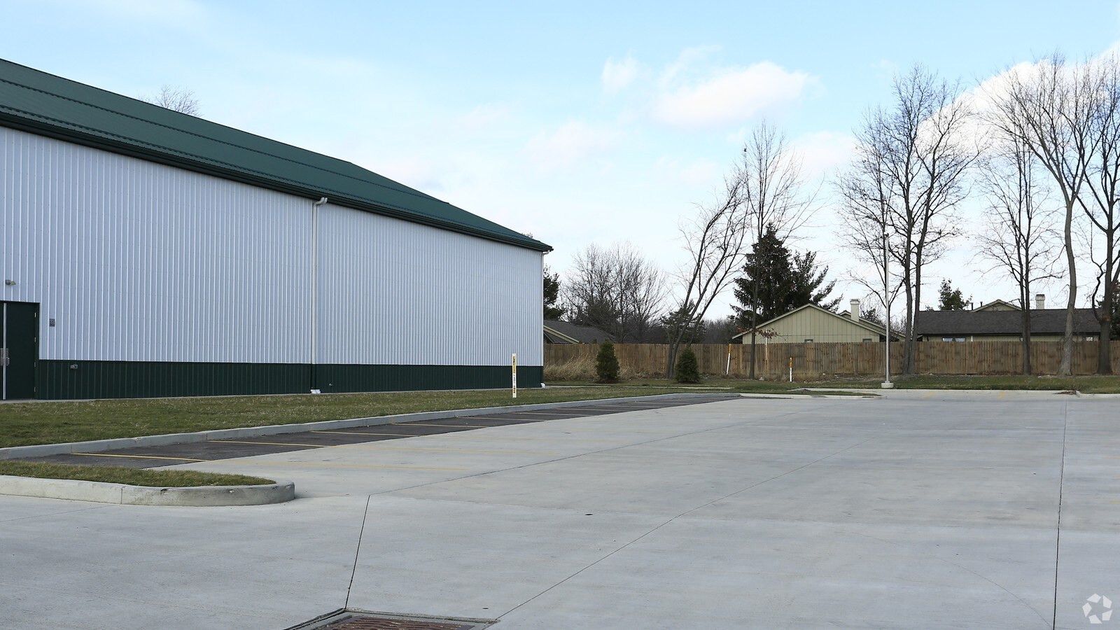 19388 Progress Dr, Strongsville, OH 44149